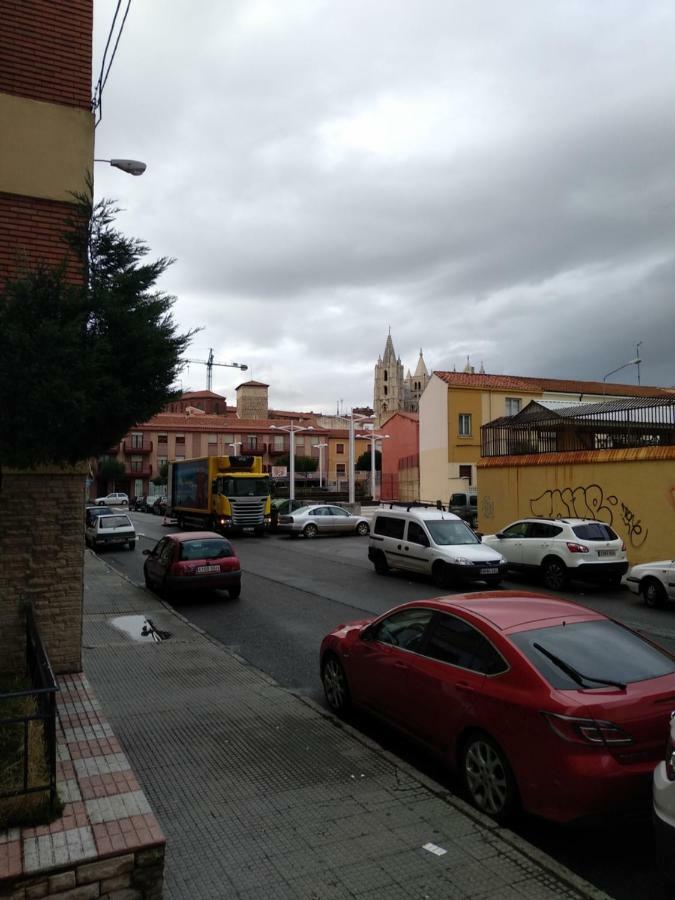 Alojamientos Turisticos Victor De Los Rios León Exterior foto